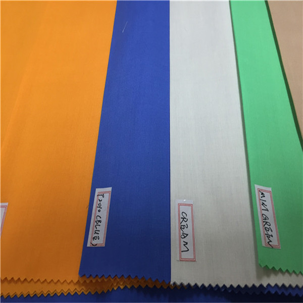 44/45" Width Polycotton Dyed Fabric Environmentally Friendly Dyes Bright Colors